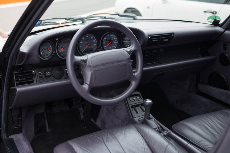 Illustration for article titled How the Porsche 911's Interior and Iconic Five-Gauge Cluster Have Evolved Over Time